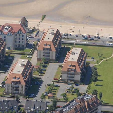 Lagrange Vacances Les Residences Villers-sur-Mer Luaran gambar
