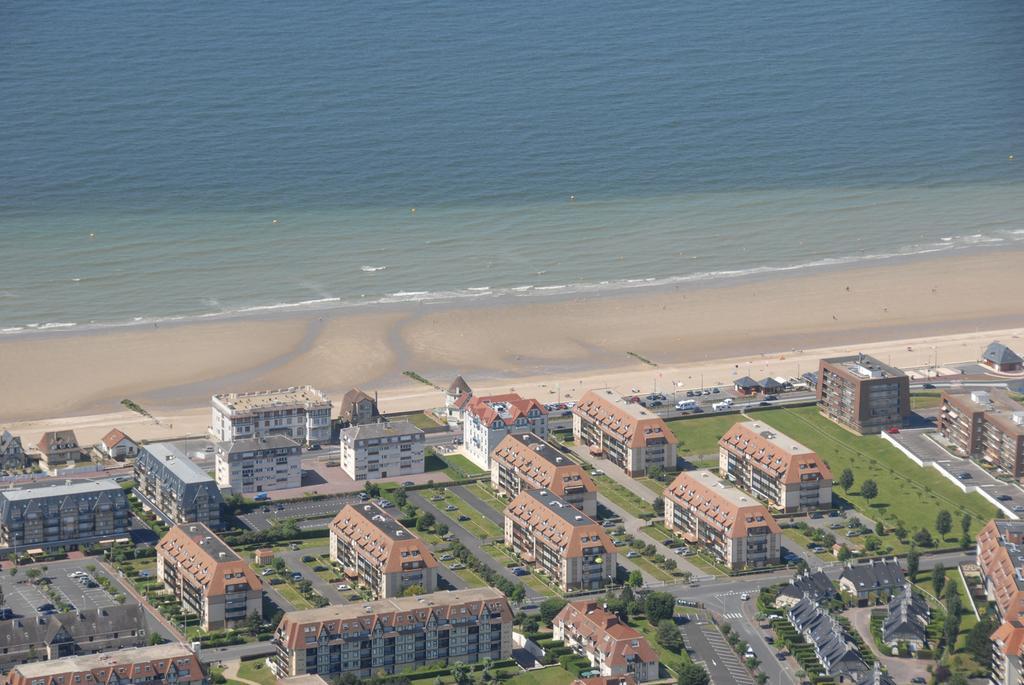 Lagrange Vacances Les Residences Villers-sur-Mer Luaran gambar